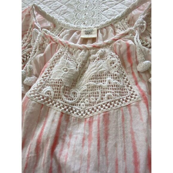 Good Hart Boho Top Crochet and Lace Trim Spring and Summer Top Size Small - Picture 9 of 11